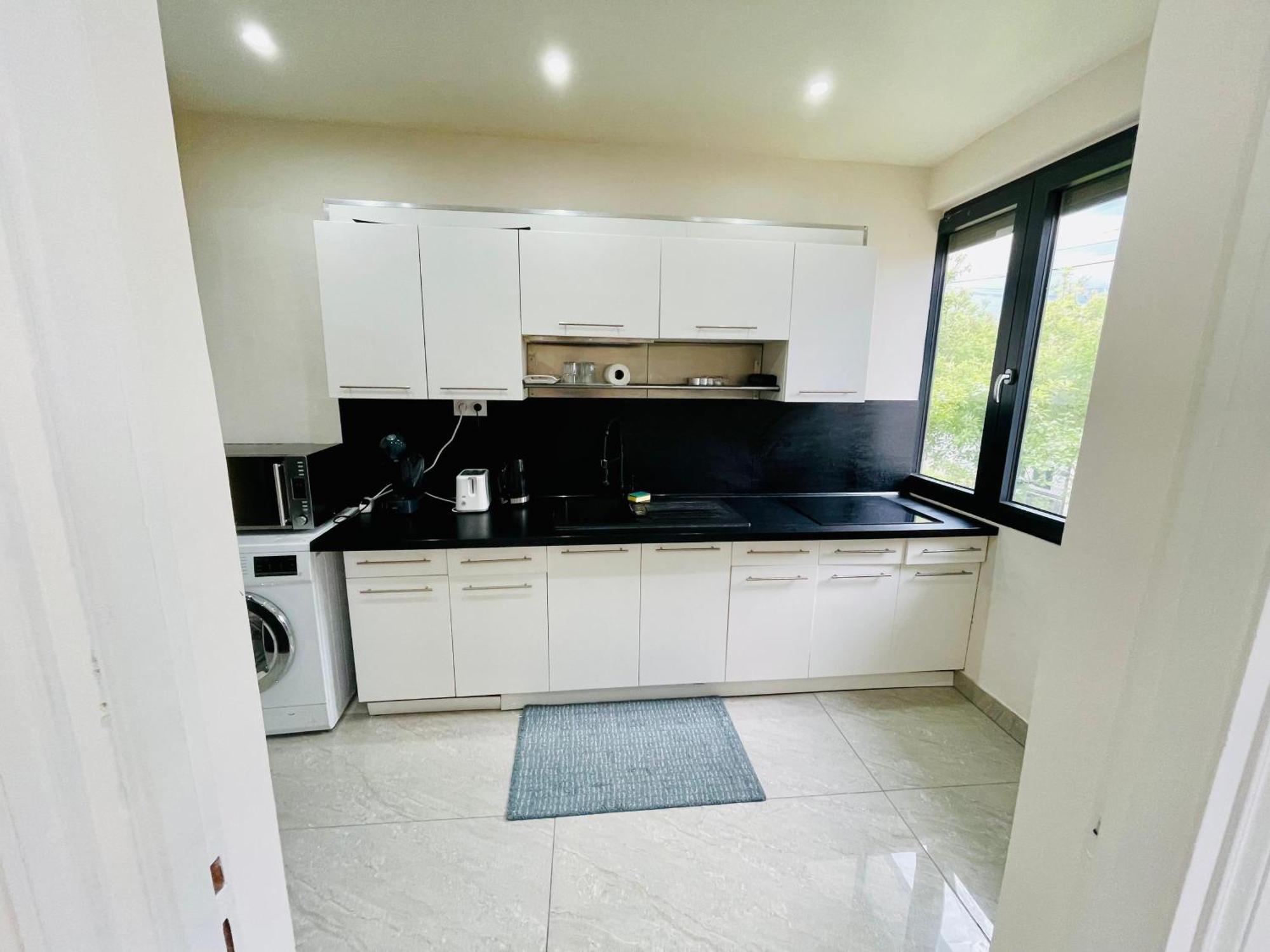 Stylish, Calm And Green Home Stay Saint-Fargeau-Ponthierry Eksteriør billede